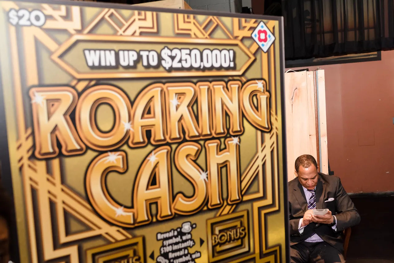 Life-size Roaring Cash ticket